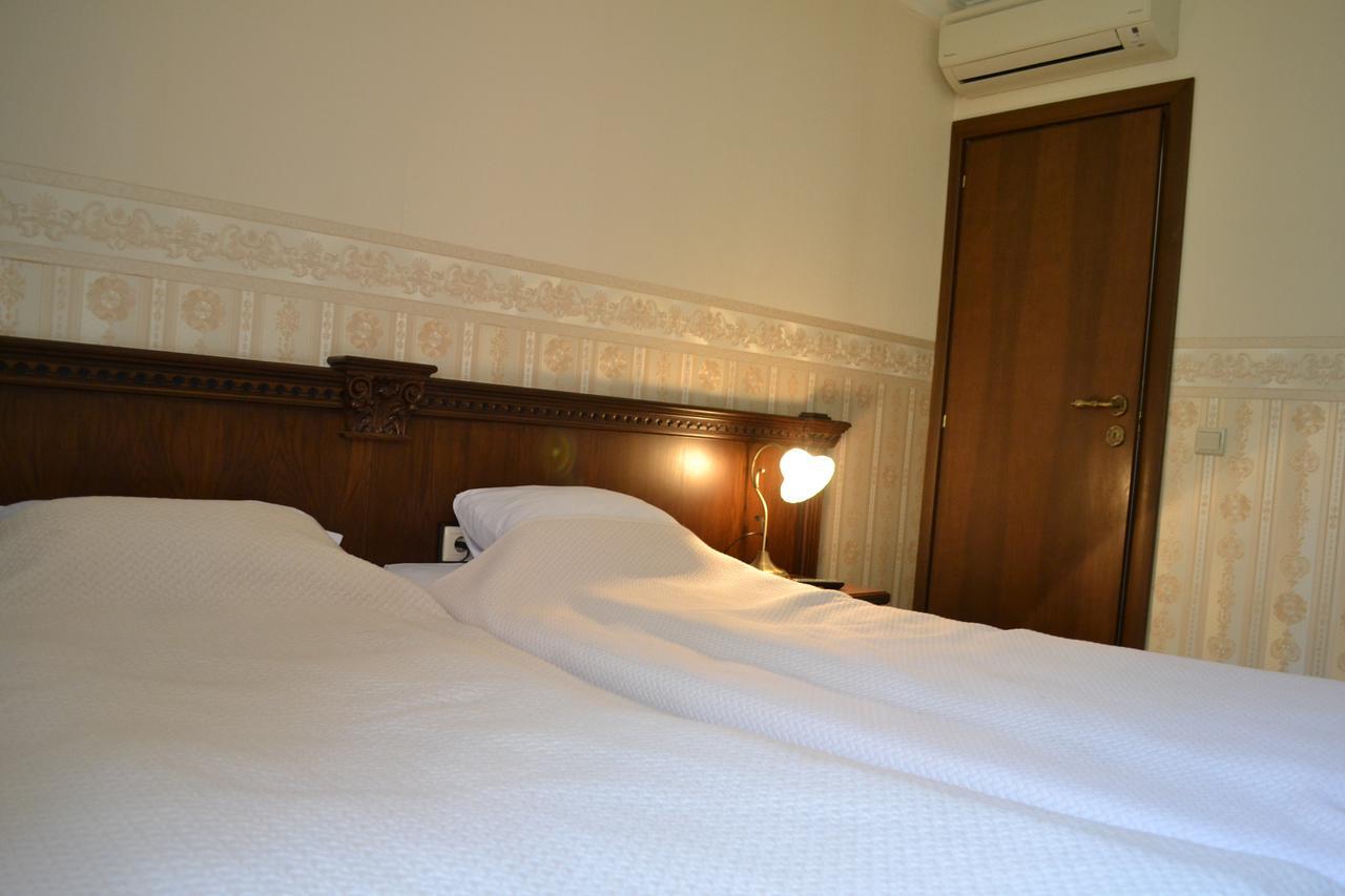 Amsterdam Hotel Sofia Exterior photo